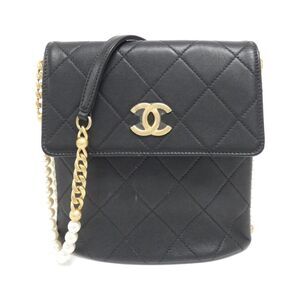 Chanel Pearls Black Shoulder Bags